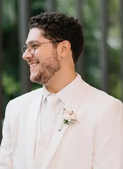 Dr. Gabriel Soares